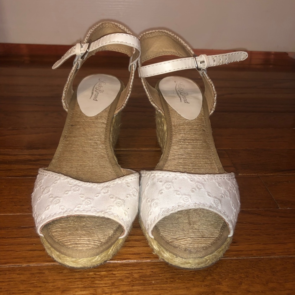 Lucky wedges